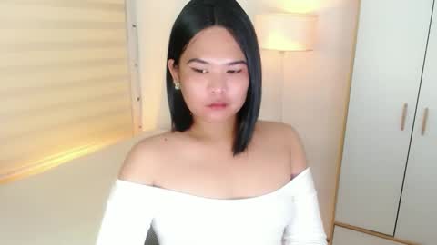 Y O U R        F U T U R E       K A Y L E E  online show from 02.22.25