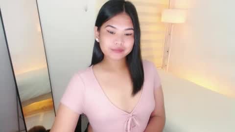 Y O U R        F U T U R E       K A Y L E E  online show from 03.05.25