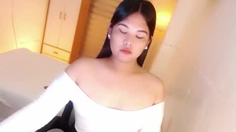 Y O U R        F U T U R E       K A Y L E E  online show from 10.25.25