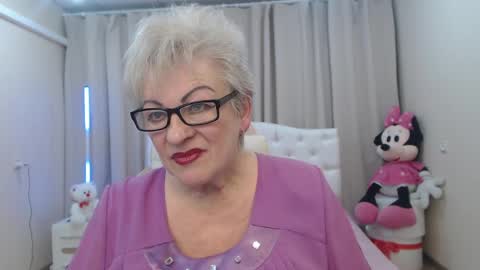 kaylesmoll online show from 03.20.26