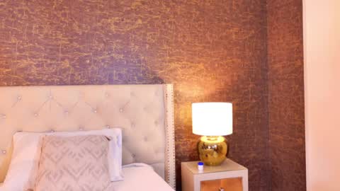 Snapshot of kaylie_mitchel chatting on 04.02.26 KAYLIE online show from 04.02.26