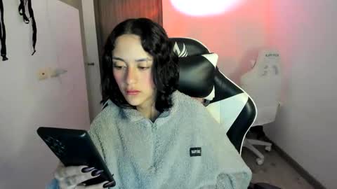 Snapshot of kaylie_xxx chatting on 11.20.25 kaylie online show from 11.20.25