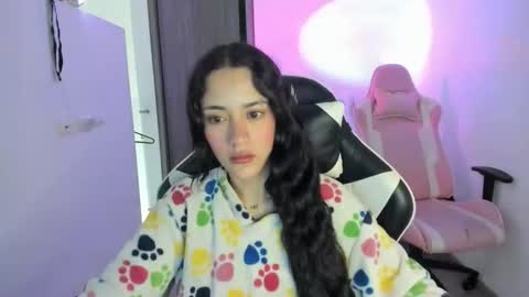 Snapshot of kaylie_xxx chatting on 11.27.25 kaylie online show from 11.27.25