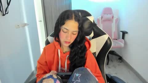 Snapshot of kaylie_xxx chatting on 12.03.25 kaylie online show from 12.03.25