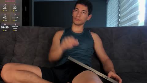 Snapshot of kayn_kalo chatting on 10.17.25 Kayn online show from 10.17.25