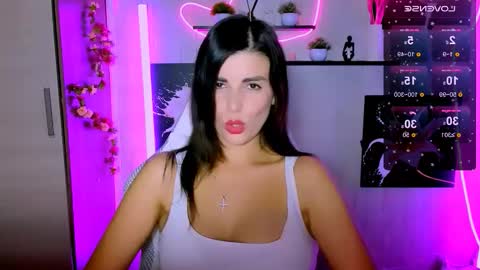 Snapshot of kayworl chatting on 11.30.25 kayworl online show from 11.30.25