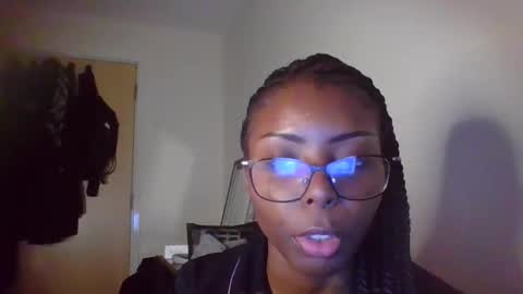 Snapshot of kayxo_ chatting on 12.04.25 kayxo_ online show from 12.04.25