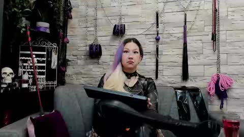 Miss Kazia online show from 02.12.26