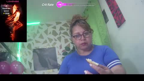 Snapshot of kazsandrah chatting on 02.25.25 KAZSANDRAH online show from 02.25.25