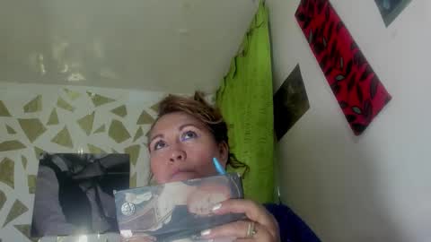 Snapshot of kazsandrah chatting on 11.09.25 KAZSANDRAH online show from 11.09.25