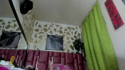 Snapshot of kazsandrah chatting on 11.22.25 KAZSANDRAH online show from 11.22.25