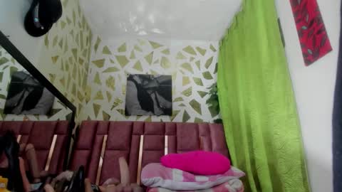 Snapshot of kazsandrah chatting on 11.24.25 KAZSANDRAH online show from 11.24.25