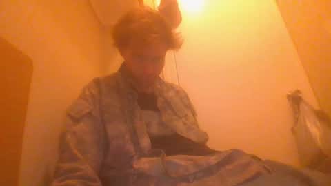 Snapshot of kdogluke chatting on 03.02.25 kdogluke online show from 03.02.25