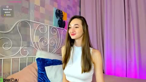 Kelly GMT 2 Su We Th Fr Sa   0300AM-09-00AM   online show from 09.17.25