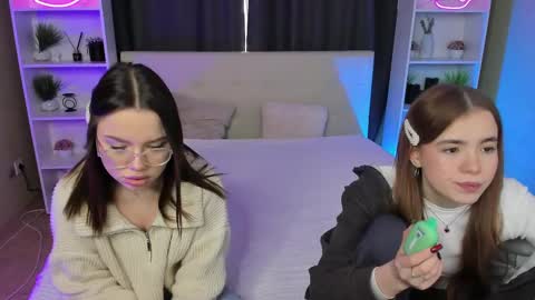 Snapshot of kebesheska chatting on 02.09.25 Seb Polly Roxy Jonny online show from 02.09.25