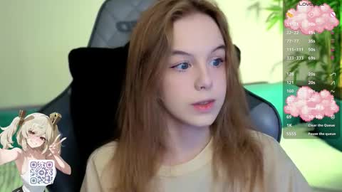 Snapshot of kebesheska chatting on 11.08.25 Seb Polly Roxy Jonny online show from 11.08.25