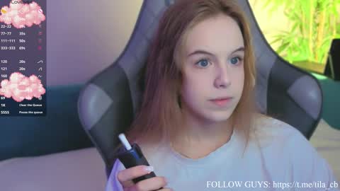 Snapshot of kebesheska chatting on 11.24.25 Seb Polly Roxy Jonny online show from 11.24.25