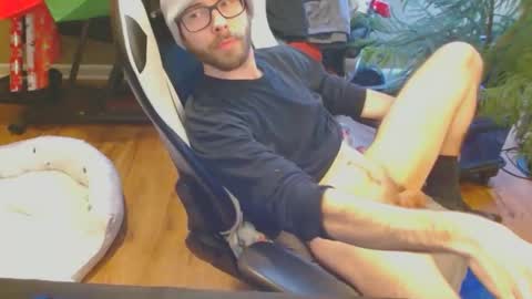 Tom online show from 02.09.25