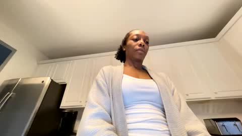Snapshot of keephimcum69me chatting on 03.27.26 Keephimcum69me online show from 03.27.26