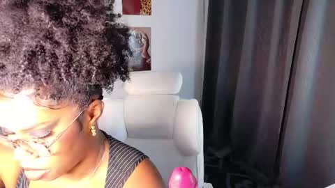 Snapshot of kehlannis_ chatting on 07.15.26 Kehlannis online show from 07.15.26