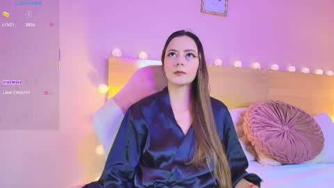 Snapshot of keidancee chatting on 11.04.25 Keidance online show from 11.04.25