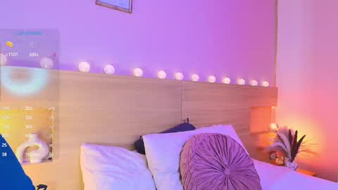 Snapshot of keidancee chatting on 11.19.25 Keidance online show from 11.19.25