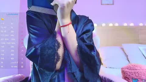 Snapshot of keidancee chatting on 11.30.25 Keidance online show from 11.30.25