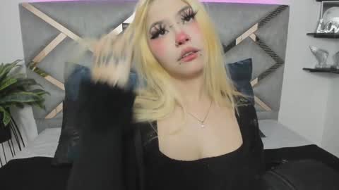 Snapshot of keidy_rose chatting on 10.04.25 Keidy Monday to Saturday from 200 pm to 810pm UTC-5 Colombia Time online show from 10.04.25