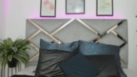 Snapshot of keidy_rose chatting on 12.15.25 Keidy Monday to Saturday from 200 pm to 810pm UTC-5 Colombia Time online show from 12.15.25