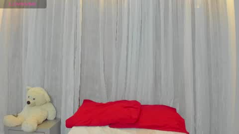 Snapshot of keila_mendoza chatting on 07.12.26 Keila online show from 07.12.26