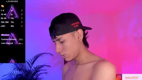 Alejandro Gonzalez online show from 10.17.25