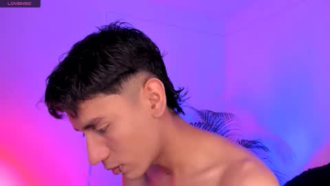 Alejandro Gonzalez online show from 12.05.25