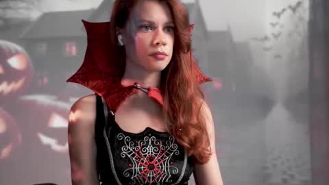 Snapshot of keira_knight chatting on 10.31.25 keira_knight online show from 10.31.25