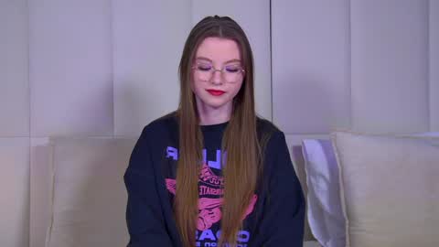 Keira online show from 02.05.25