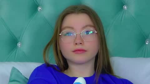 Keira online show from 03.06.25