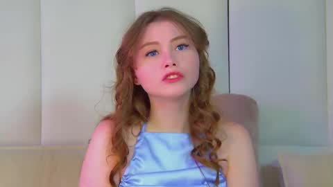 Keira online show from 09.23.25