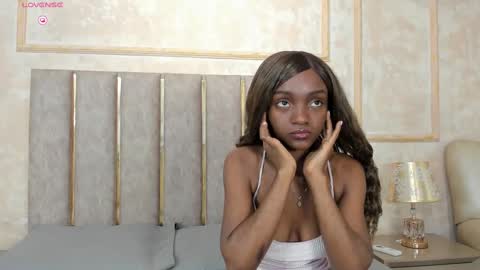 keirahartz online show from 02.13.25