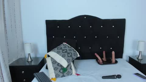   online show from 11.08.25