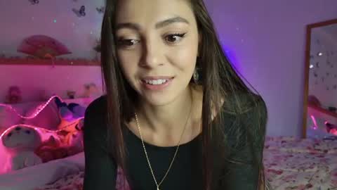 Snapshot of keirasworld chatting on 06.26.26 keira online show from 06.26.26