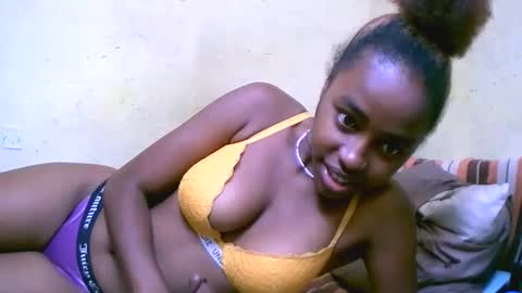 keisha759446 online show from 11.15.25