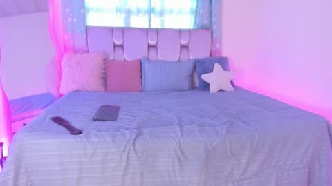 Keisy  online show from 02.24.26