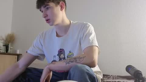 Snapshot of keithcozart1337 chatting on 12.16.25 Mark online show from 12.16.25