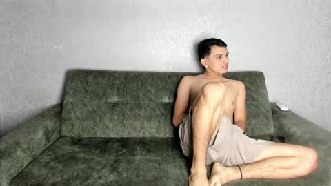 Snapshot of keity_sex20 chatting on 03.28.26 VALENTINA-18 NIKOLAI-19 -SEBAS-19 online show from 03.28.26