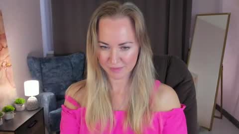 Snapshot of kelly_garners chatting on 06.11.26 Kelly online show from 06.11.26
