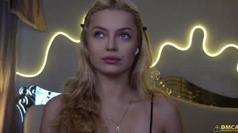 Kelly online show from 10.28.25