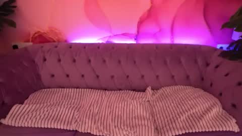 Kelly online show from 11.24.25