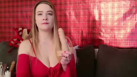 Snapshot of kellylynn76 chatting on 02.14.25 kellylynn76 online show from 02.14.25