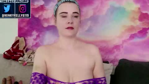 Snapshot of kellylynn76 chatting on 10.23.25 kellylynn76 online show from 10.23.25