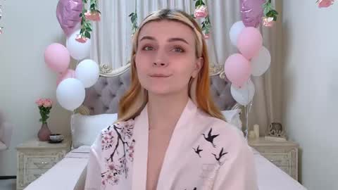 Kelly Stoneys online show from 03.11.25