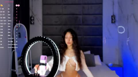 kellyy_bern online show from 05.21.26
